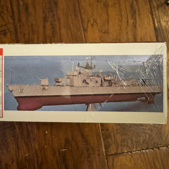 ATLANTIS M8294 USS RAMSEY DEG-2 GUIDED MISSLE DESTROYER MODEL KIT-NIB-1:311 - Picture 3 of 9